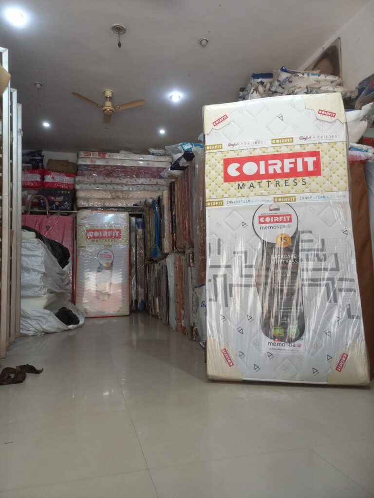 Store 8